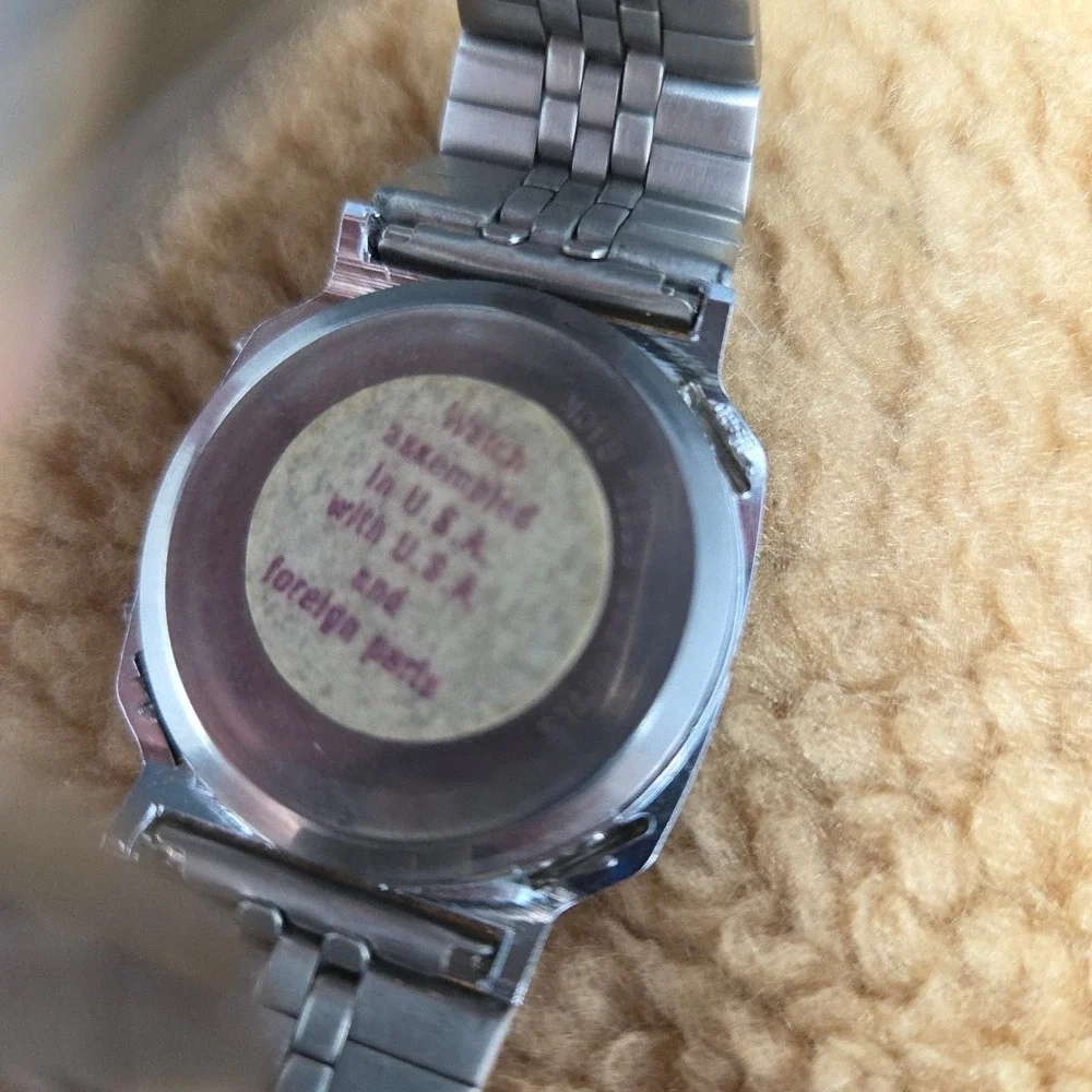VTG Mens Texas Instruments LCD Steel Tone Quartz Watch - Untested Needs Battery